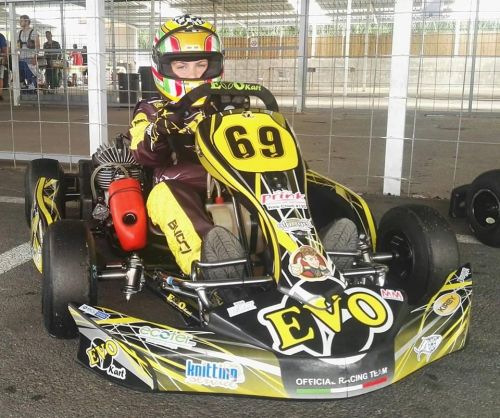 5-Evo-Kart-MINI-con-cui-ha-partecipato-al-Campionato-Italiano-2018-come-Pilota-Ufficiale-EVO-KART-RACING